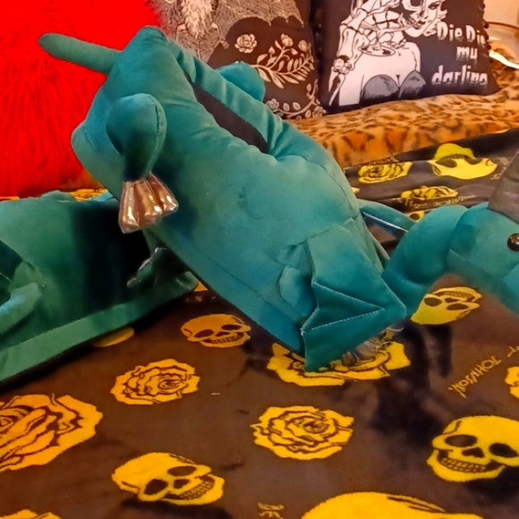DOLLSKILL dragon m/L slippers green with silver wings - Picture 2 of 6
